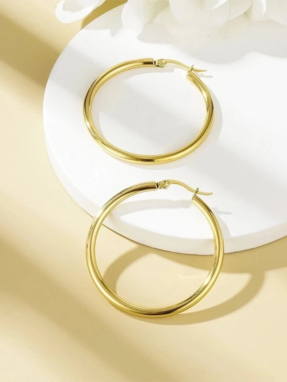 14K Solid Gold Creole Hoop Earrings – 25mm Pair